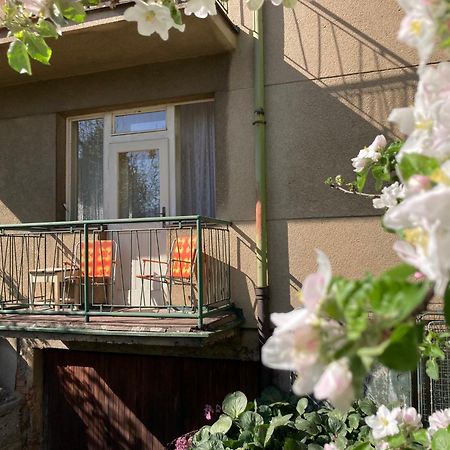 Spacious Apartment - Free Parking! Praha Eksteriør bilde
