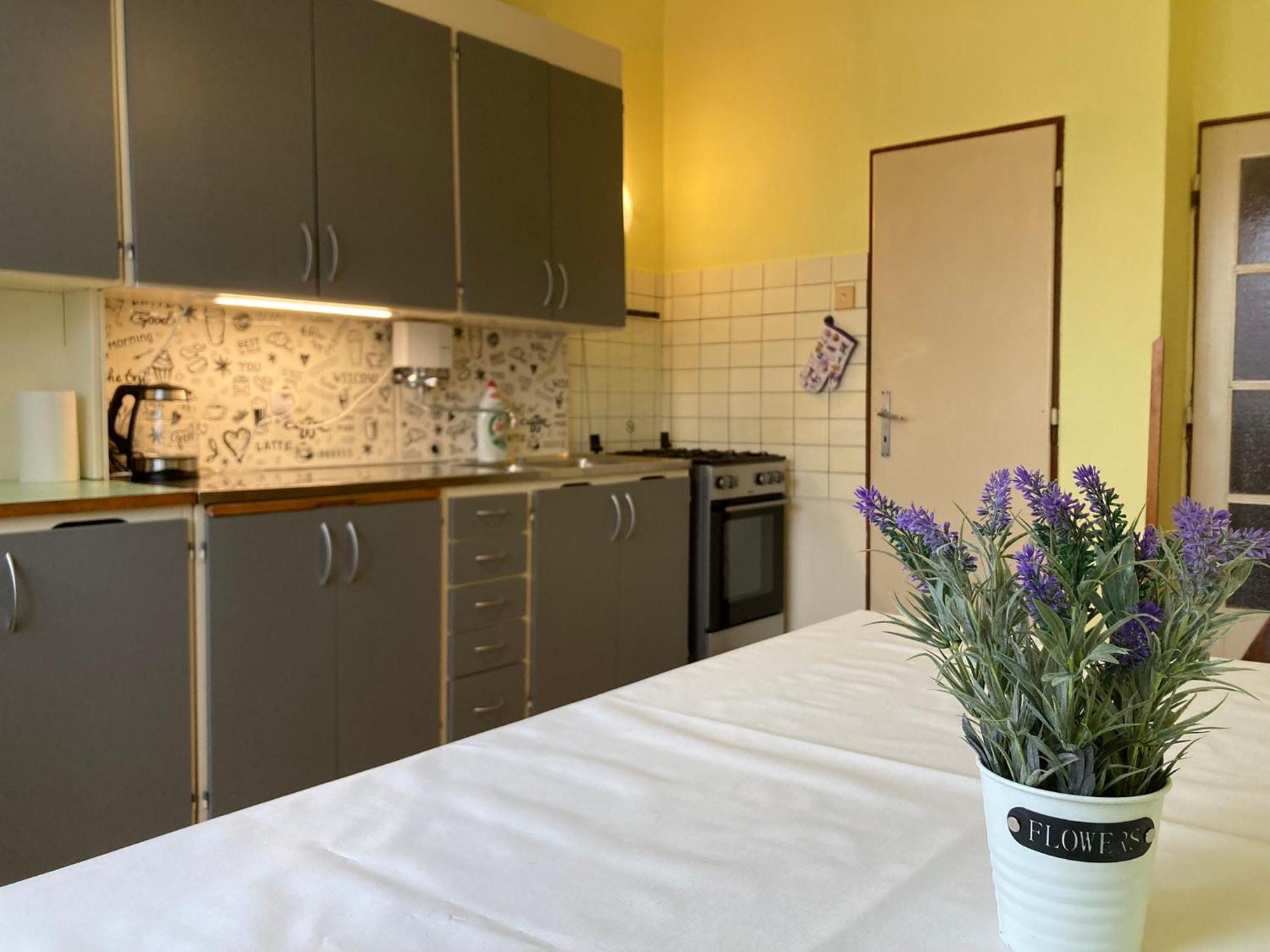 Spacious Apartment - Free Parking! Praha Eksteriør bilde