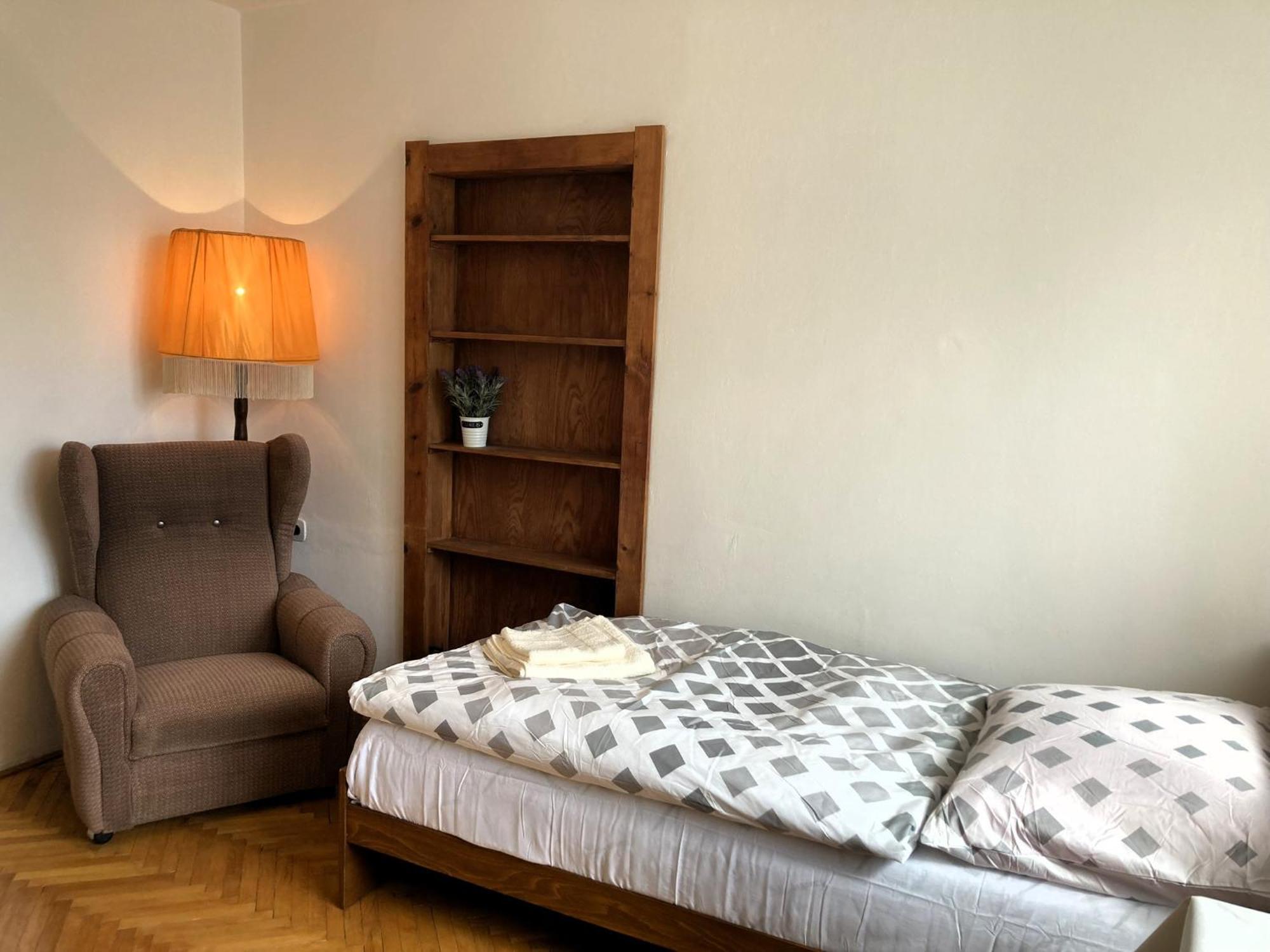 Spacious Apartment - Free Parking! Praha Eksteriør bilde