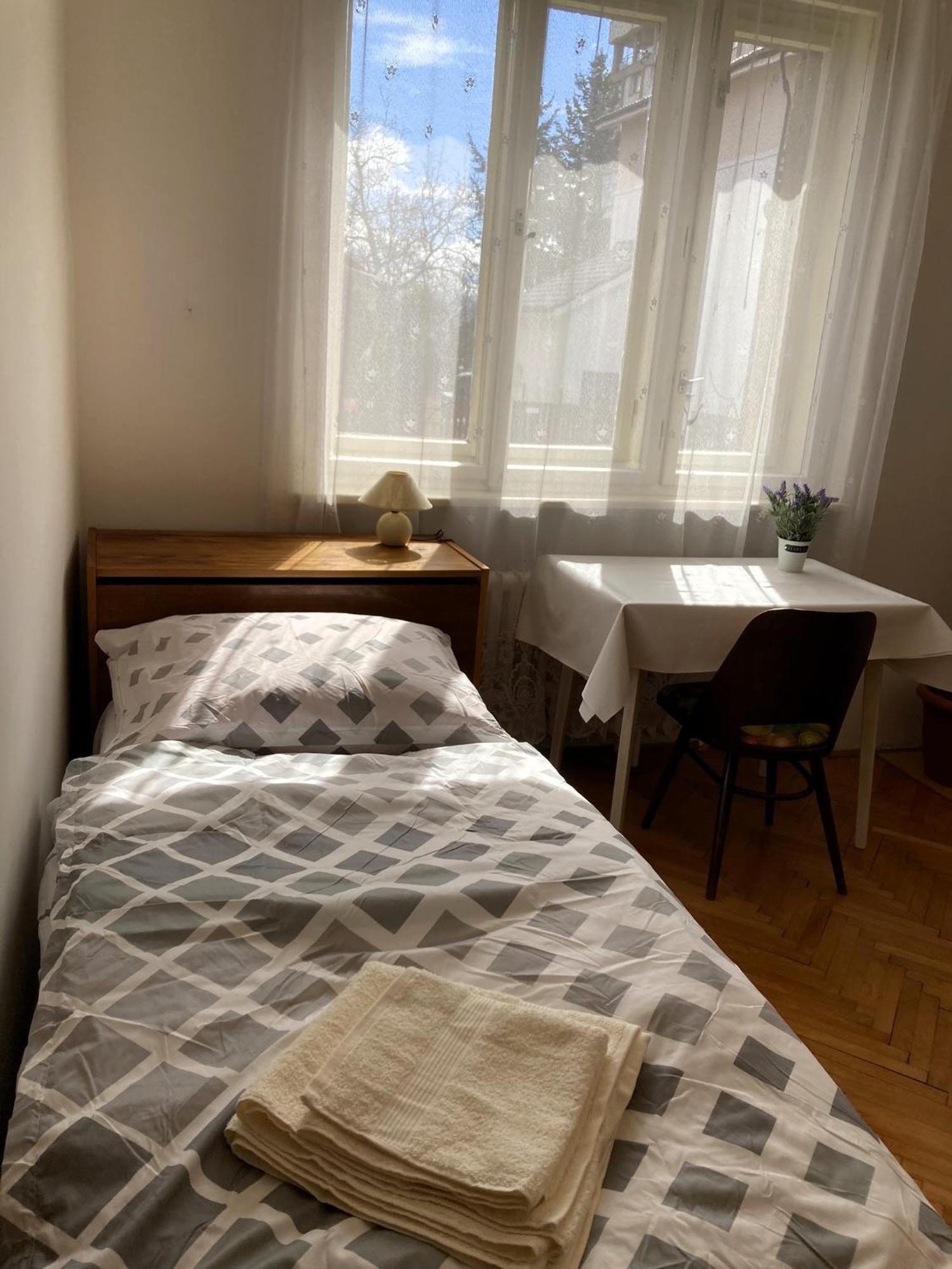 Spacious Apartment - Free Parking! Praha Eksteriør bilde