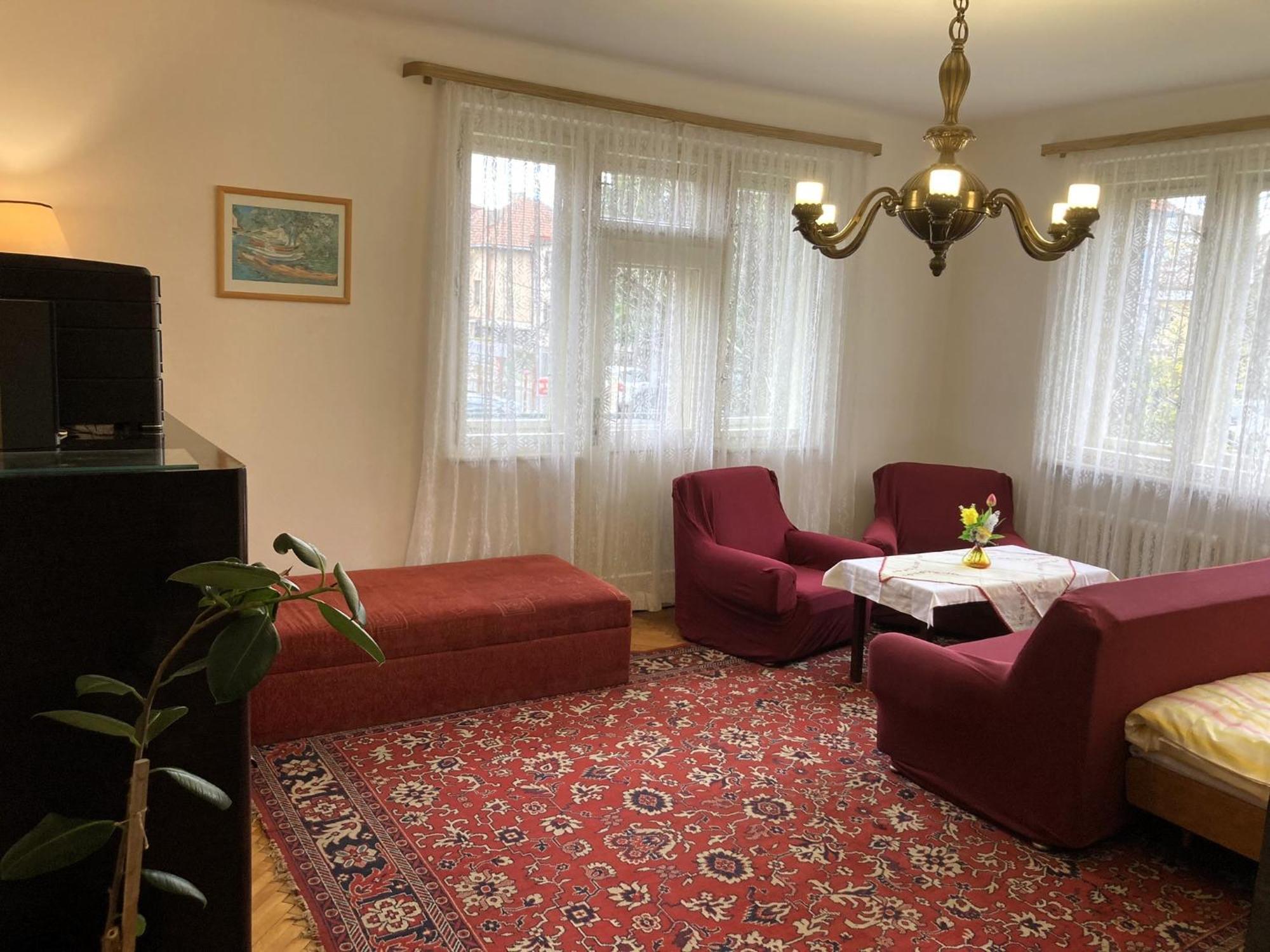 Spacious Apartment - Free Parking! Praha Eksteriør bilde